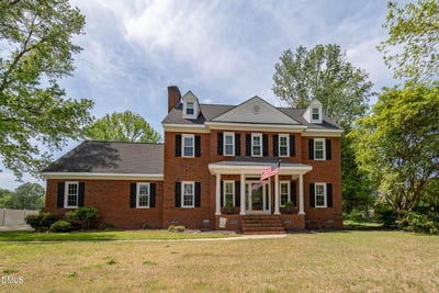 /international/us/805-short-spoon-circle-rocky-mount-nc-110107466959/