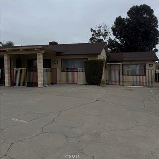 /international/us/744-n-east-anaheim-ca-110108696085/