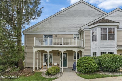 /international/us/165-tulip-lane-freehold-nj-110100750728/