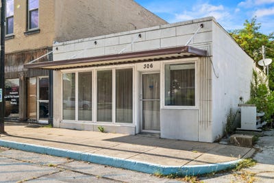/international/us/306-college-street-greenfield-mo-110101313552/?lang=de