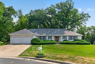 /international/us/9923-brookside-circle-bloomington-mn-110120090851/