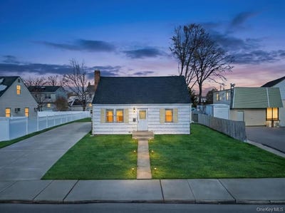 /international/us/189-ontario-avenue-massapequa-ny-110106180341/
