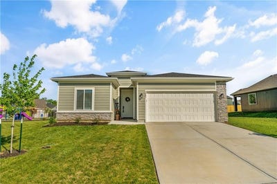 /international/us/1592-grayhawk-drive-basehor-ks-110107876177/