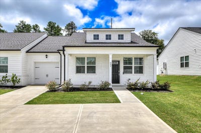 /international/us/842-feldspar-manor-graniteville-sc-110105975008/