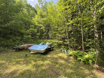 /international/us/42-chipmunk-lane-monmouth-me-110101914711/