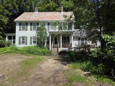 /international/us/49-fairground-road-springfield-vt-110108769887/