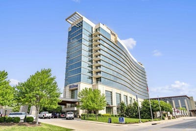 /international/us/200-s-sycamore-street-branson-mo-110096257992/