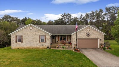 /international/us/2206-hebron-church-road-henryville-in-110107400361/