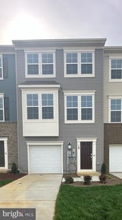/international/us/19-winterplace-drive-charles-town-wv-110108542979/
