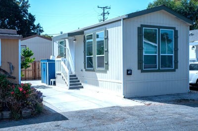 /international/us/520-pine-avenue-goleta-ca-110102326831/
