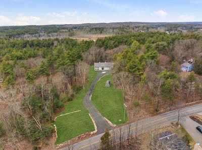 /international/us/41-myrtle-st-norfolk-ma-110106672228/