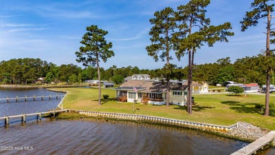 /international/us/225-tempe-gut-road-bayboro-nc-110099328632/