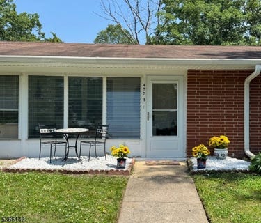/international/us/472b-thornbury-ct-lakewood-twp-nj-110100352566/