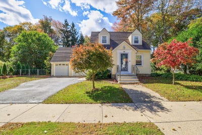 /international/us/16-westbrook-rd-worcester-ma-110120532317/