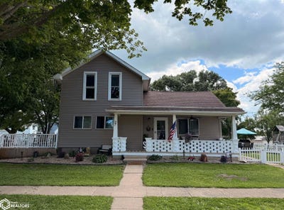 /international/us/27-se-1st-street-se-nora-springs-ia-110108874146/