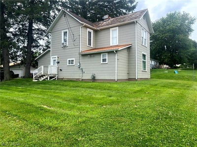 /international/us/233-walnut-street-roseville-oh-110108493334/