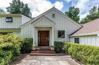 /international/us/147-wykeham-road-washington-ct-110108679318/