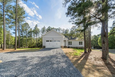 /international/us/185-shagbark-court-west-end-nc-110109491302/