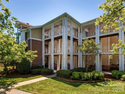/international/us/18521-harborside-drive-cornelius-nc-110108570438/