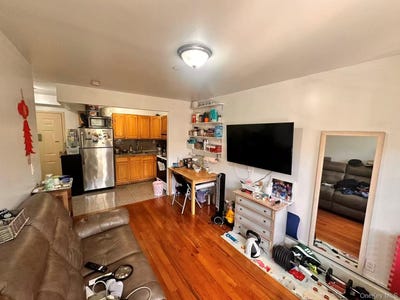 /international/us/35-06-leavitt-street-flushing-ny-110108171882/