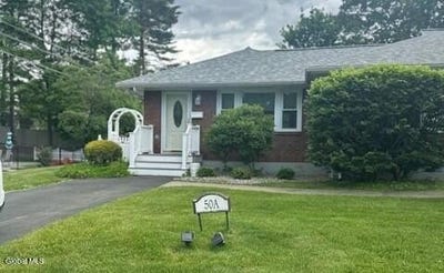 /international/us/50-van-wie-terrace-albany-ny-110108507044/