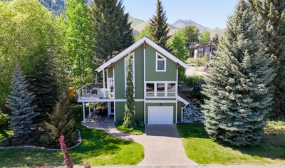 /international/us/371-w-5th-st-ketchum-id-110100159279/