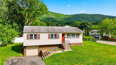 /international/us/70-phillips-street-beacon-ny-110108279948/
