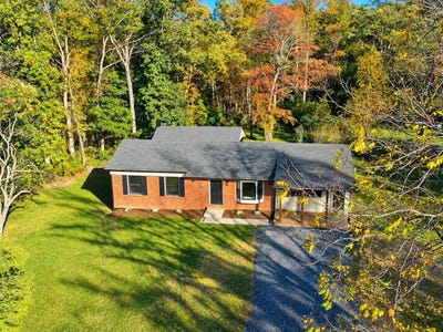 /international/us/84-greenbriar-ln-stuarts-draft-va-110120591104/
