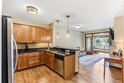 /international/us/3251-louisiana-avenue-s-saint-louis-park-mn-110107993128/
