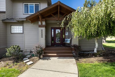 /international/us/8520-golden-pheasant-court-redmond-or-110119300547/