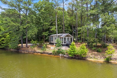 /international/us/330-whitley-way-oakland-tn-110108708478/
