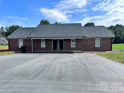 /international/us/4008-eugene-drive-lincolnton-nc-110108499111/
