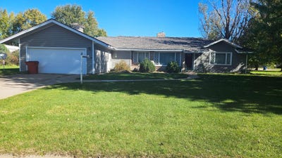 /international/us/207-west-state-st-brady-ne-110103619666/