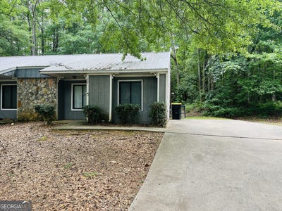 /international/us/227-bay-street-ne-fairburn-ga-110108299462/