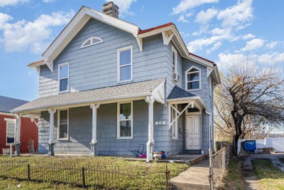 /international/us/210-oak-street-ludlow-ky-110100796945/