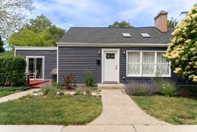 /international/us/1704-maple-avenue-northbrook-il-110108679602/