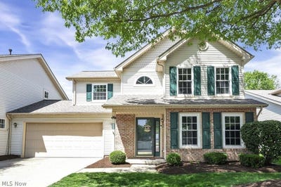 /international/us/6804-meadow-lane-middleburg-heights-oh-110108575491/