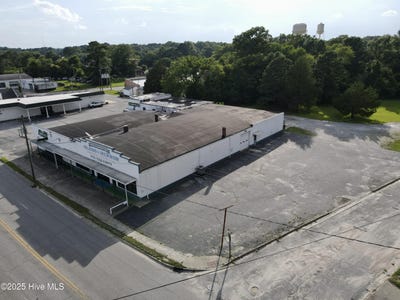 /international/us/403-washington-street-williamston-nc-110100267126/