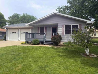 /international/us/530-s-5th-st-akron-ia-110108193648/
