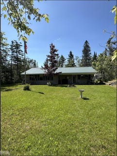 /international/us/16865-grace-harbor-millersburg-mi-110101089270/