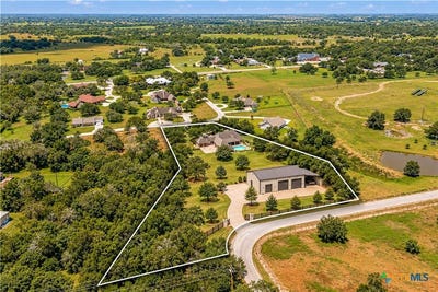 /international/us/178-juniper-trail-yoakum-tx-110119343989/