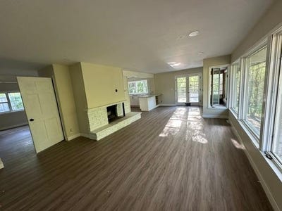 /international/us/2232-searle-street-maplewood-mn-110108094467/