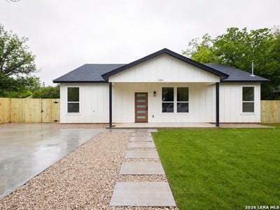 /international/us/1319-brady-avenue-brownwood-tx-110104483635/