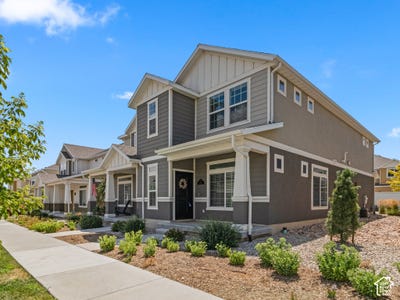 /international/us/188-e-hamilton-row-saratoga-springs-ut-110109979263/