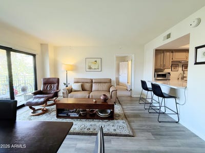 /international/us/10330-w-thunderbird-boulevard-sun-city-az-110105633089/