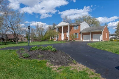 /international/us/7710-crestway-road-clayton-oh-110103237382/
