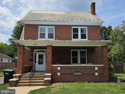 /international/us/240-s-holliday-street-strasburg-va-110108797705/