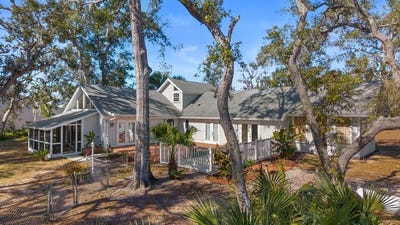 /international/us/1314-ne-first-ave-steinhatchee-fl-110109190155/