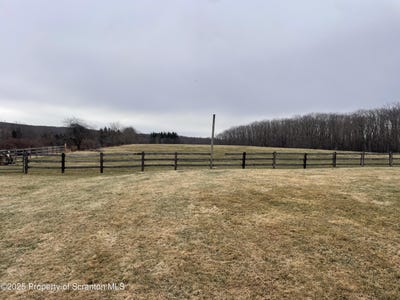 /international/us/130-salem-mountain-road-carbondale-twp-pa-110098258986/