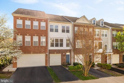 /international/us/4111-river-forth-drive-fairfax-va-110107351279/